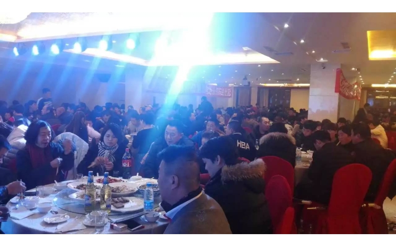 旭派電池遼寧錦州答謝會500多人參加，場面火熱...